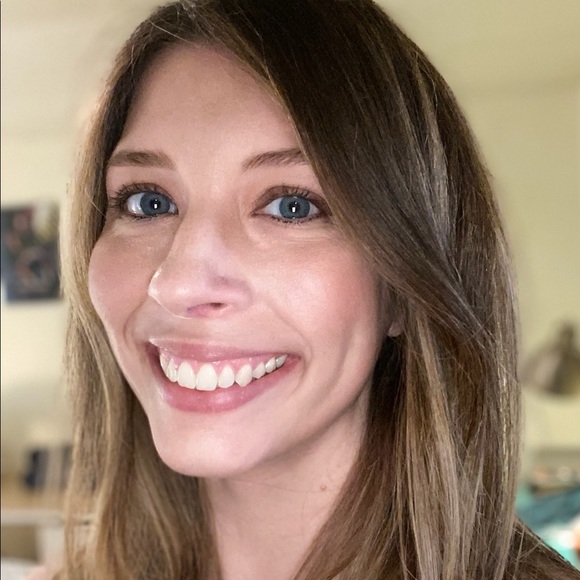 Meet your Posher, Shelly - Picture 1 of 1